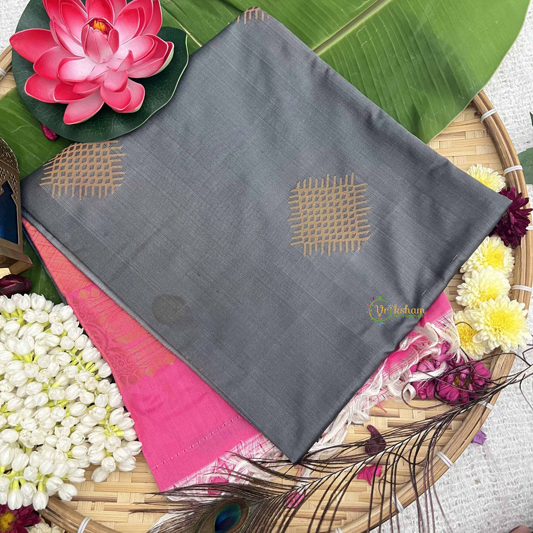 Vriksham Grey Squared Design With Gadwal Pink Border Semi Soft Silk Saree-VS4883
