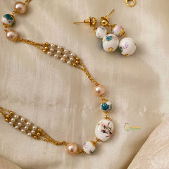 Stylish White Printed Pearls Chain Neckpiece -G12117