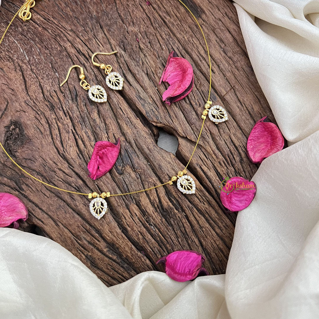 Vriksham 3 Leaf Style Pendant Invisible Chain Neckpiece-G18428