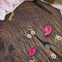 Vriksham 3 Leaf Style Pendant Invisible Chain Neckpiece-G18428
