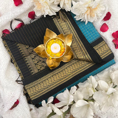 Firosa With Black Border-Vairaoosi Podi Kattam- Kalyani Cotton Saree - VS3444