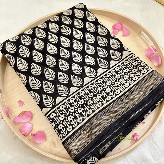 Black and White Maheshwari Cotton Silk Saree -Handloom Maheshwari Saree-VS3643