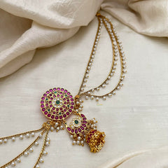 Traditional Jada Billai with Pearl Maatil-Bun Billai-Red Green-G13153