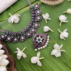 Vriksham Designer Black Polish Traditional Precious Kemp Short Neckpiece-Pearl-G18534