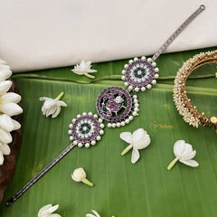 Vriksham Black Polish Traditional Precious Kemp Round Peacock Addigai-Pearl-G18535