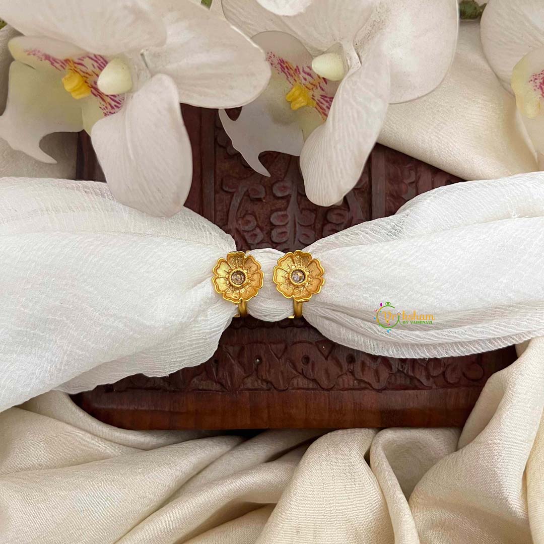 Vriksham Blossom Gold Finish Floral Adjustable Toe Rings-White-G21649