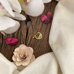 Vriksham Designer Golden Naths/Nose pin-Red-G17443