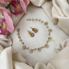 Elegant White Short Pendant Neckpiece-Drop-G12170