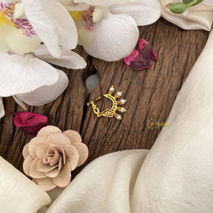 Vriksham Elegant Golden Naths/Nose pin-Red White-G17487