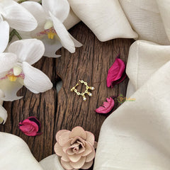 Vriksham Disigner Golden Naths/Nose pin-Red-Pearl-G18666