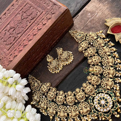 Vriksham Premium Bridal Lakshmi With Peacock Floral Pendant Short Neckpiece-G21089