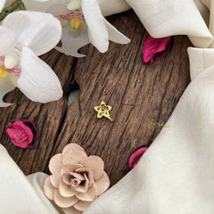 Vriksham Flower Golden Naths/Nose pin-Red-G18634