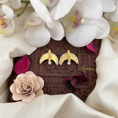 Vriksham Half Moon Maharashtrian Style Press Bugadi-Red Green & White-J3081