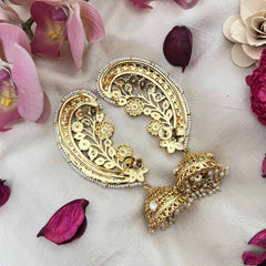 Vriksham Bridal Floral Look Floral Style With Pearls Detailing EarCuff- White-G21109