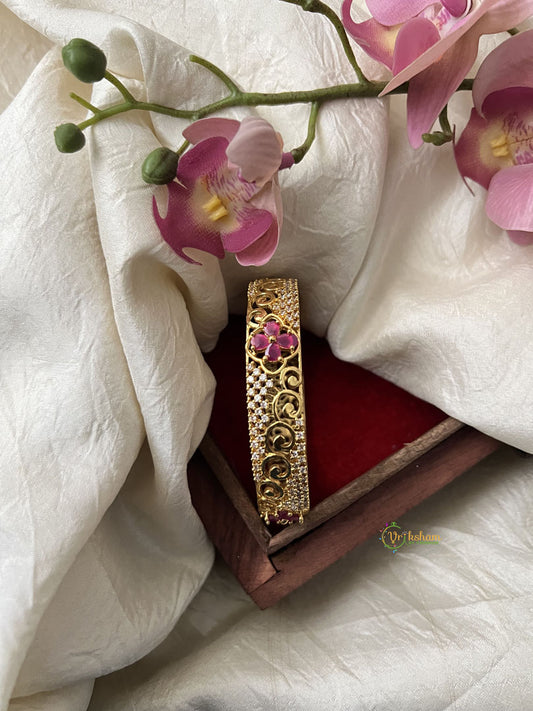 Premium Gold Toned Floral Diamond Kada - G11858