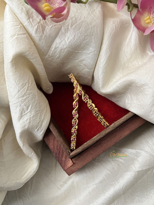 Premium Gold Alike Antique Diamond Bangle Set - Pink - G11876