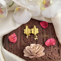 Vriksham Red White Floral Maharashtrian Style Press Bugadi-Pearl-J3084