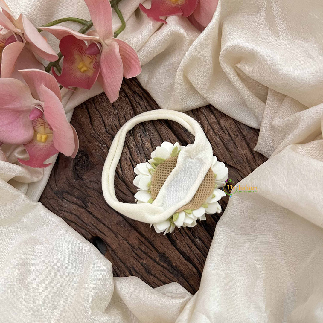 Vriksham Soft Bloom Jasmine Floral With Leaf Hair Rubber-H1240