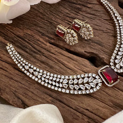 Trendy Victorian Diamond Choker-Red-VV1683