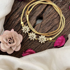 Vriksham Classic South Indian Sun Floral Moggapu Gold Chain-White-G19563