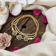 Vriksham Classic South Indian Sun Floral Moggapu Gold Chain-White Red & Green-G19561