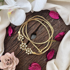Vriksham Floral Elegance – Lightweight Moggapu Gold Chain-White-G19564