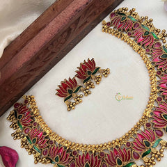 Vriksham Antique Gold Shine Red Lotus Style With Green Leaf Choker Neckpiece-Gold Bead-G20385