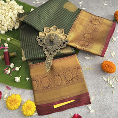 Dark Green Vairaoosi Podi Kattam Pure Silk Saree - VS4000