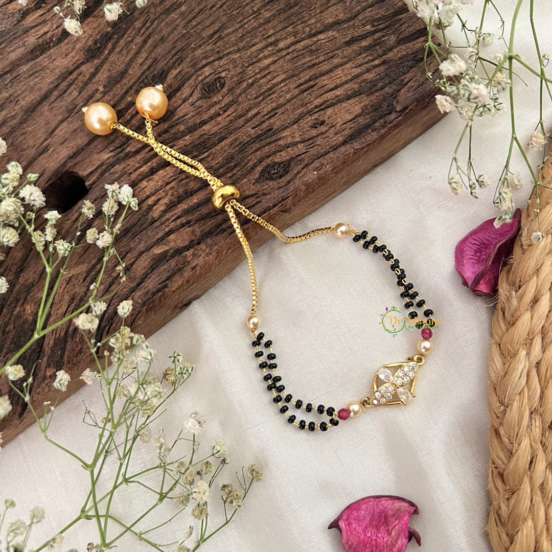 Vriksham Kundan Hand Mangalsutra Bracelet With Gold Plating-G18777