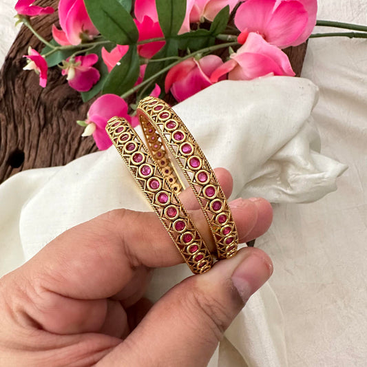 Simple Gold Look Alike Bangle-Red-G13422