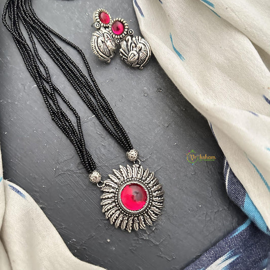 Oxidized Floral Pendant Black Beaded Neckpiece-S899