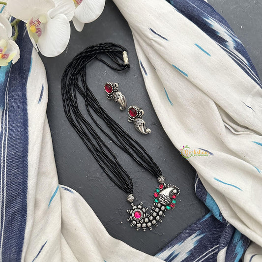 Silver Polish Pendant Black Beaded Neckpiece-S900