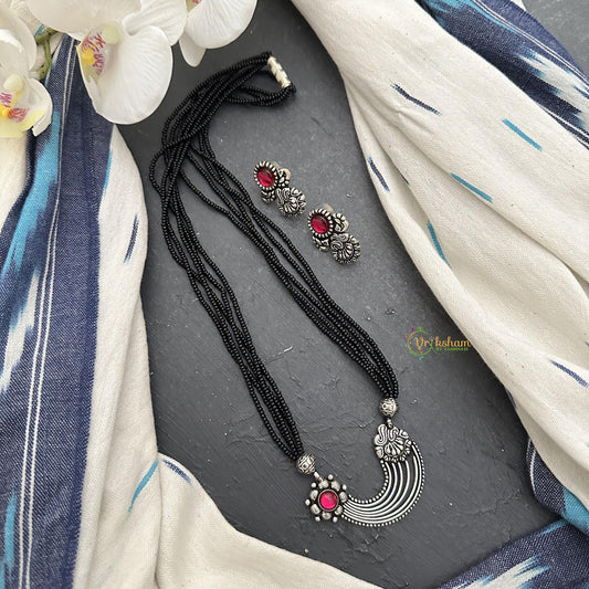 Stylish Silver Polish Pendant Black Beaded Neckpiece-S904