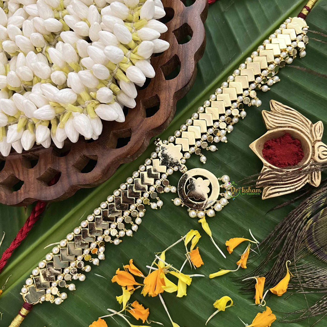 Vriksham Unique Zigzag Gold Look Precious Kemp Pendant With Pearl Short Neckpiece-G20488