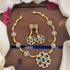Simple AD Stone Flower Pendant Neckpiece-Green-G14604