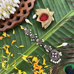 Vriksham Antique Round Black Polish Precious Kemp Mang Tikka-Red White & Green-Pearl-G20499