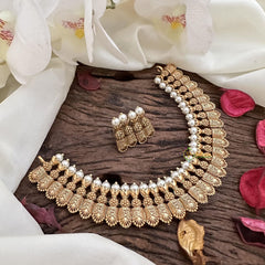 Gold Look Alike Pearl Embellished Choker-G15343