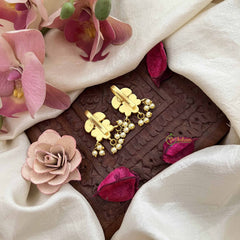 Vriksham Classic Floral & Leaf Kundan Jadau Press Bugadi-Red White & Green-Pearls-J3768