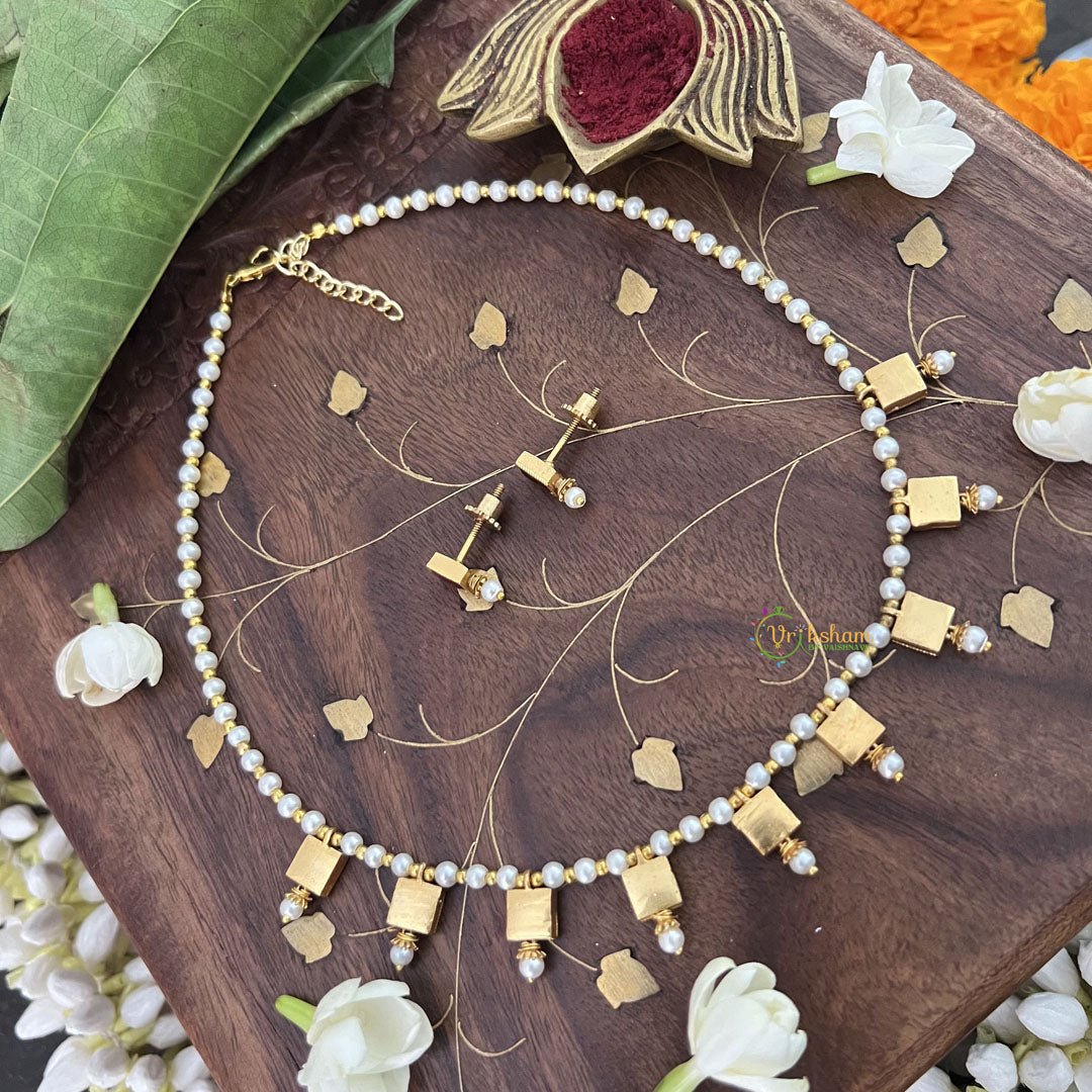 Vriksham Designer Pearl Choker Style Square Pendant Kundan Jadau Neckpiece-Red Green-J3399