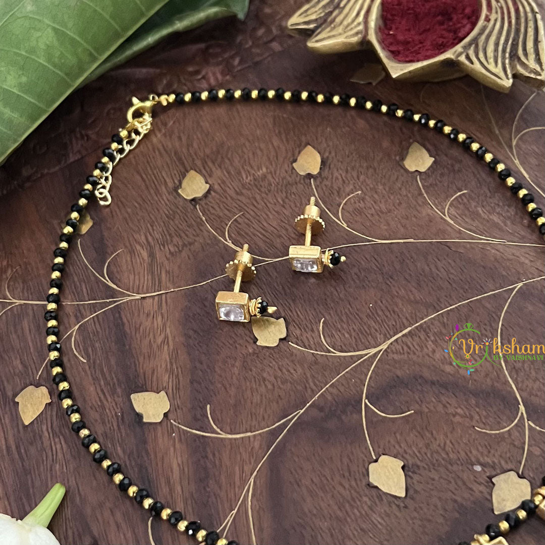 Vriksham White Square Style Kundan Jadau Black Beaded Short Magalsutra-Black Bead-J3440