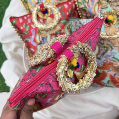 Return Gift Hand Bags-Radha Krishna Print Gift Pouch With Golden Handle-6 Pieces Set-RG294