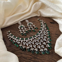 Stylish Victorian Diamond Choker-Green-VV1473