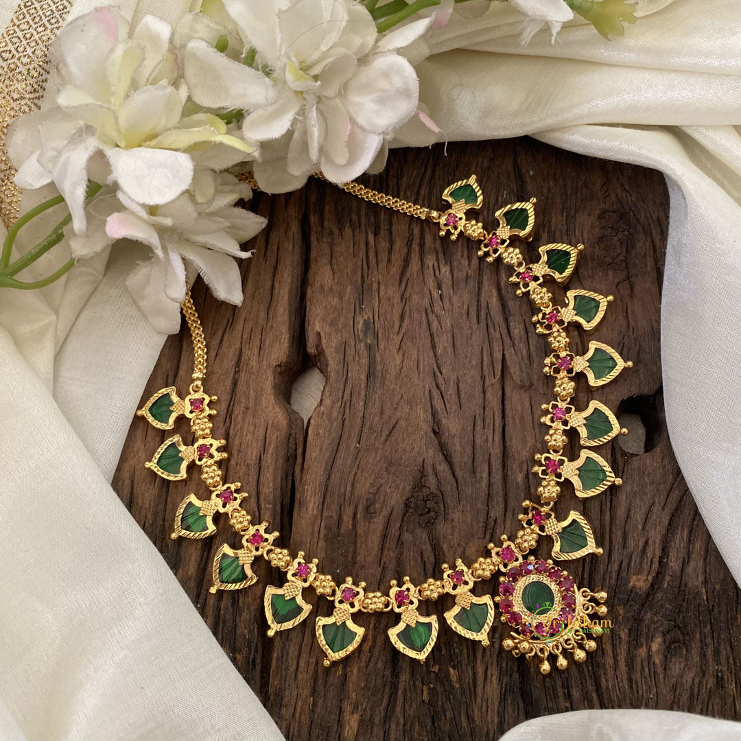 Traditional Kerala Palakka Pendant Short Neckpiece-G11376