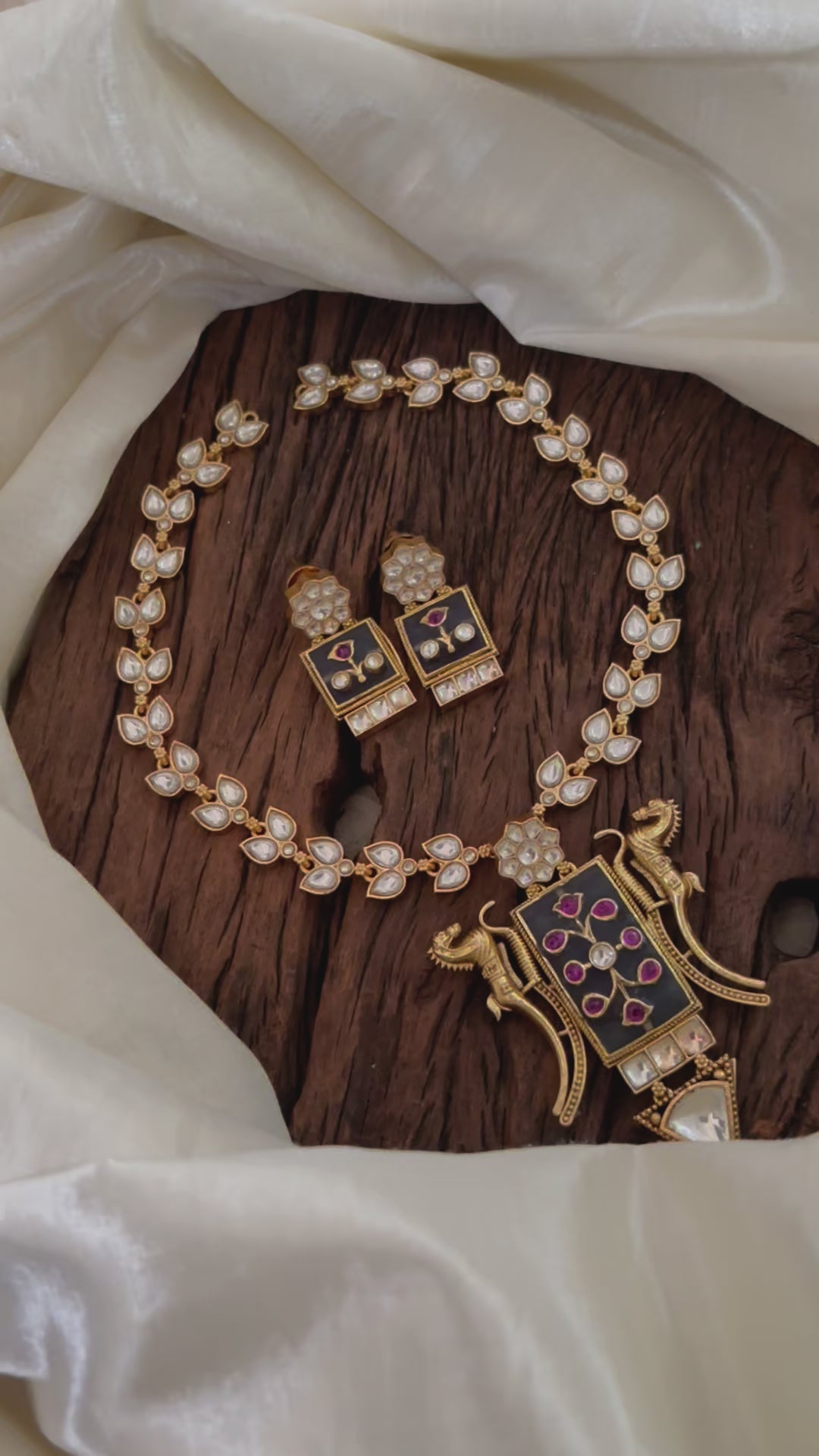 Designer Jadau Kundan Short Neckpiece -J1850