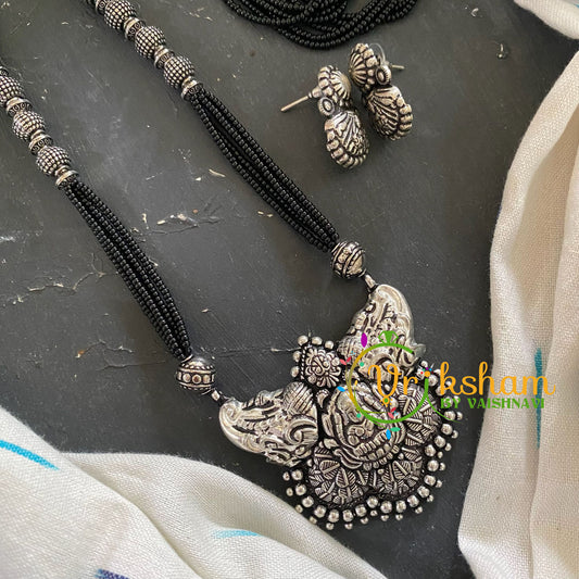 Temple Pendant Black Bead Chain -S652