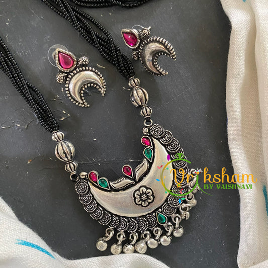 Half Moon Pendant Black Beaded Chain- Ghungroo -S0061