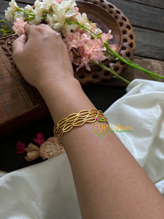 Gold Look Alike Daily Wear Bangles-Loops-G3512