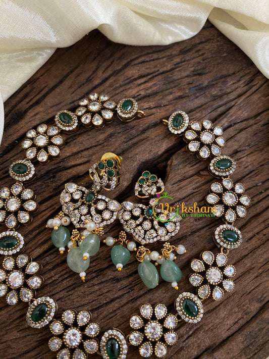 Green Victorian Diamond Short Neckpiece -VV988