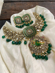 Green Victorian Diamond Short Neckpiece -VV553