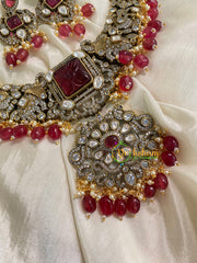 Red Victorian Diamond Short Neckpiece -VV554